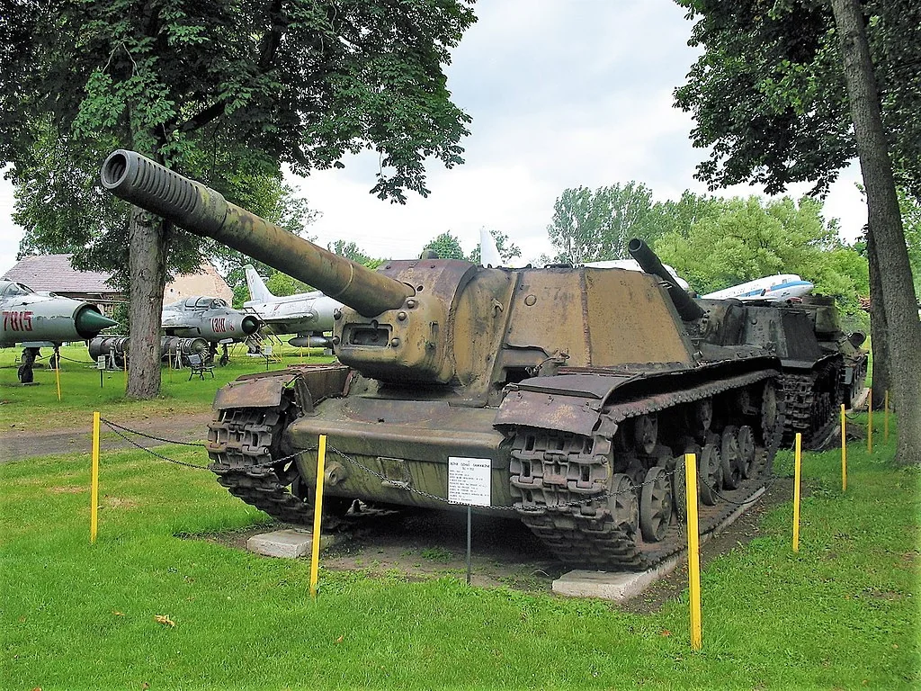 View 6 of SU-152