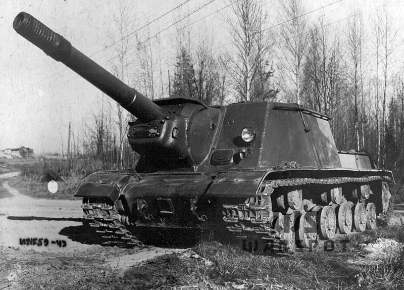 View 13 of SU-152