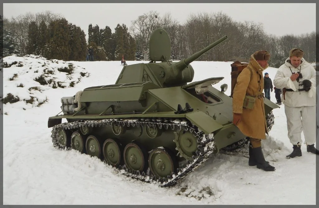 View 6 of T-70
