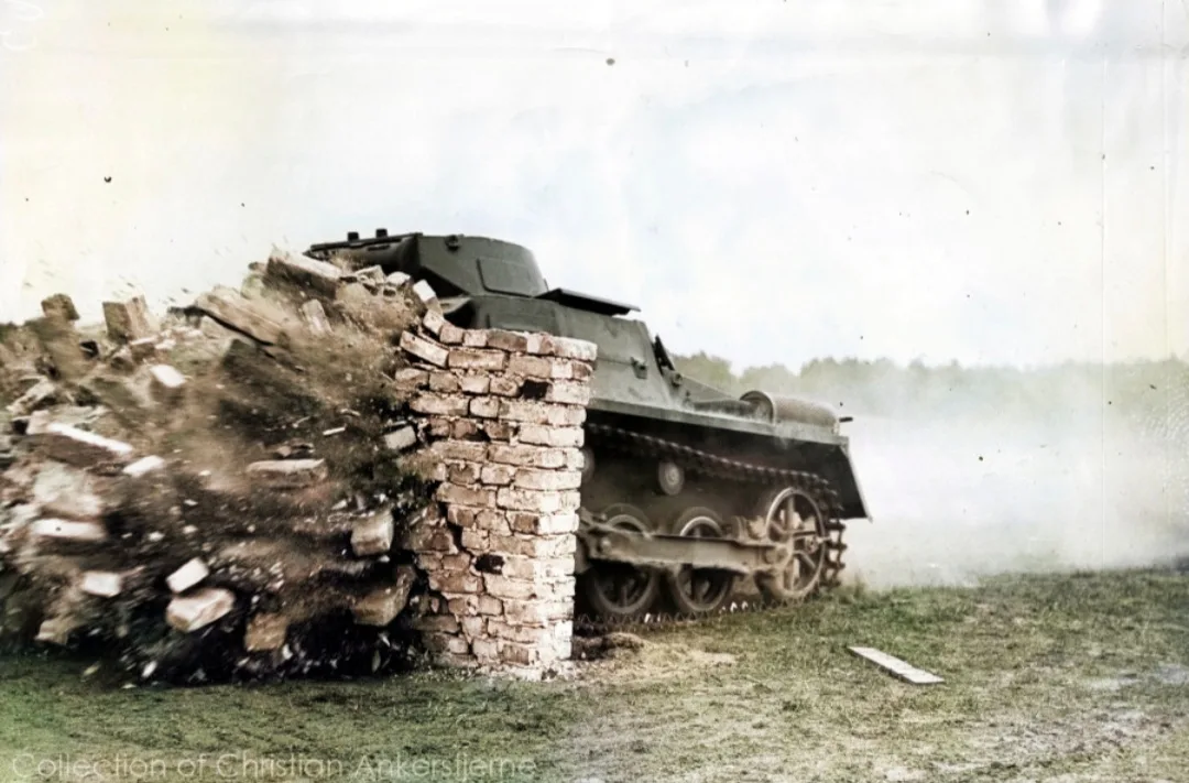 View 14 of Panzer I Ausf. A BREDA